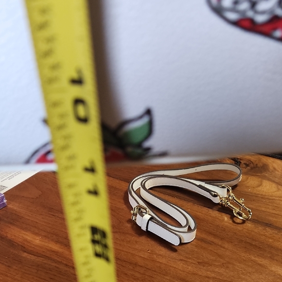 Fashion to Figure White Mini Bag with Strawberry Design - Picture 10 of 11